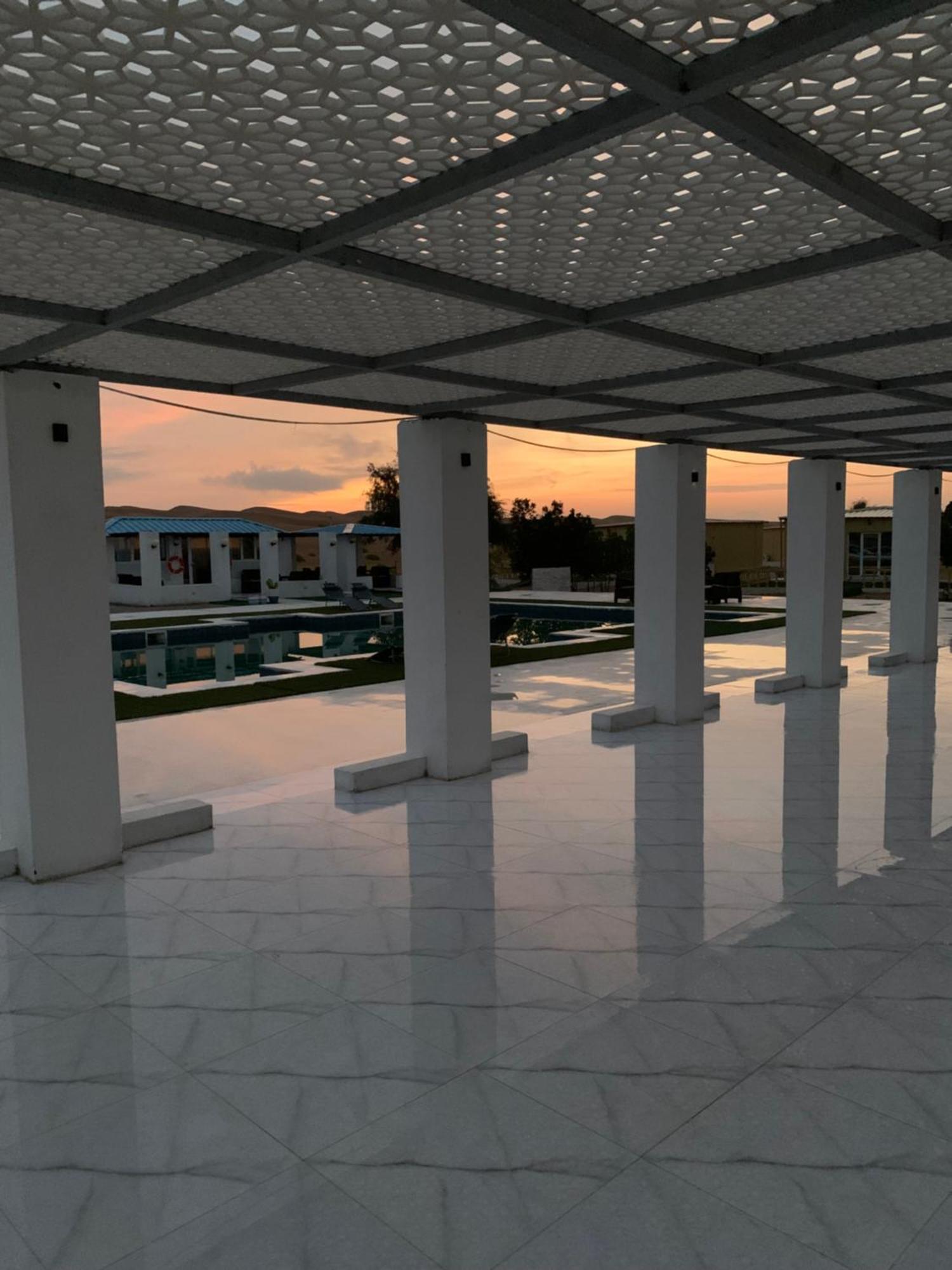 Hotel Golden Palm Oasis Fulayj al Masha'ikh Exterior foto