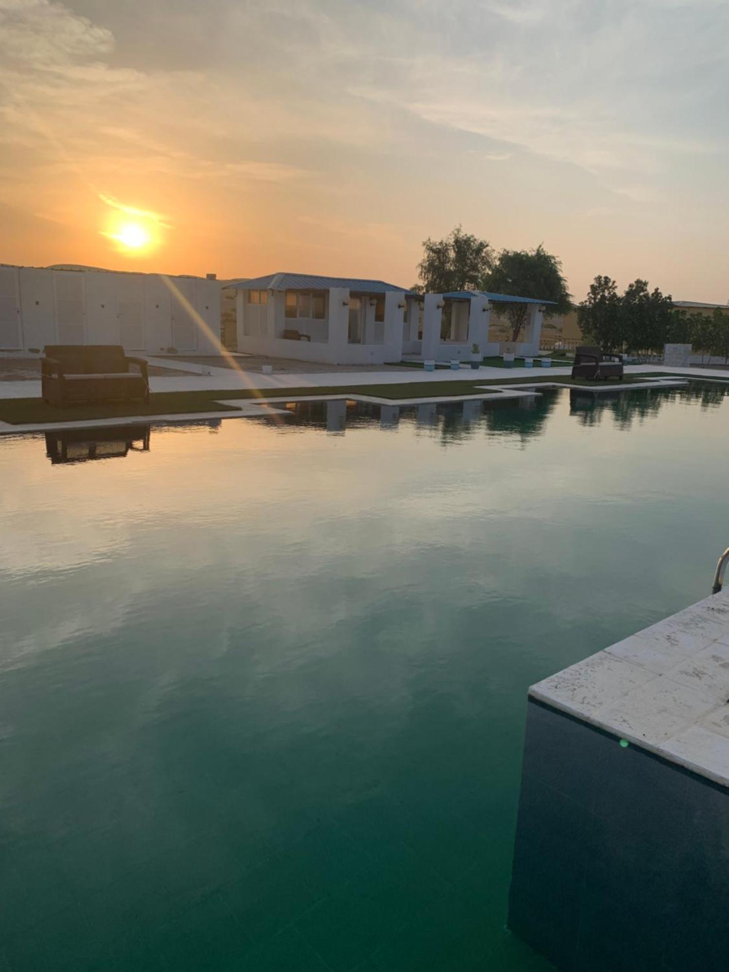 Hotel Golden Palm Oasis Fulayj al Masha'ikh Exterior foto