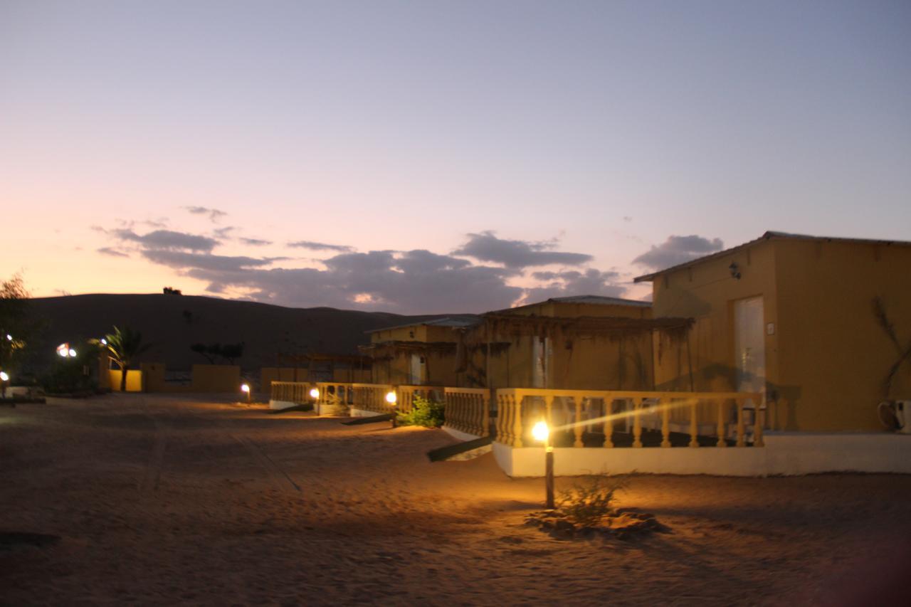 Hotel Golden Palm Oasis Fulayj al Masha'ikh Exterior foto