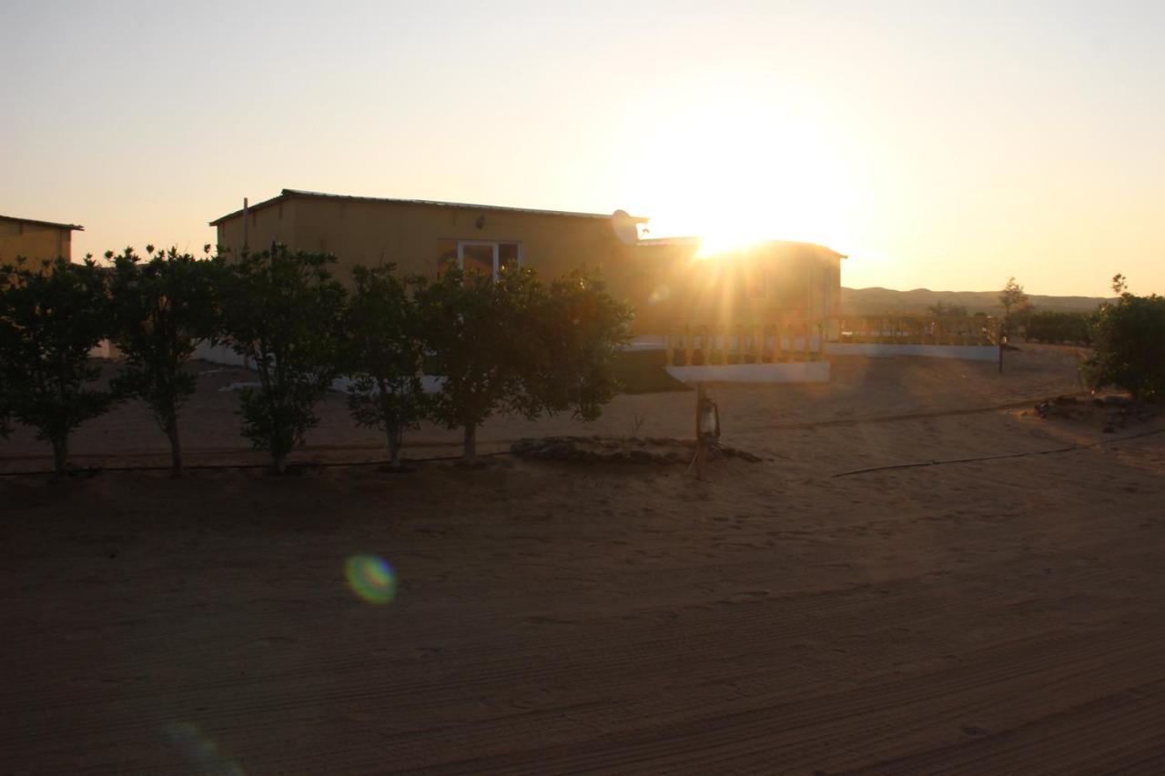 Hotel Golden Palm Oasis Fulayj al Masha'ikh Exterior foto